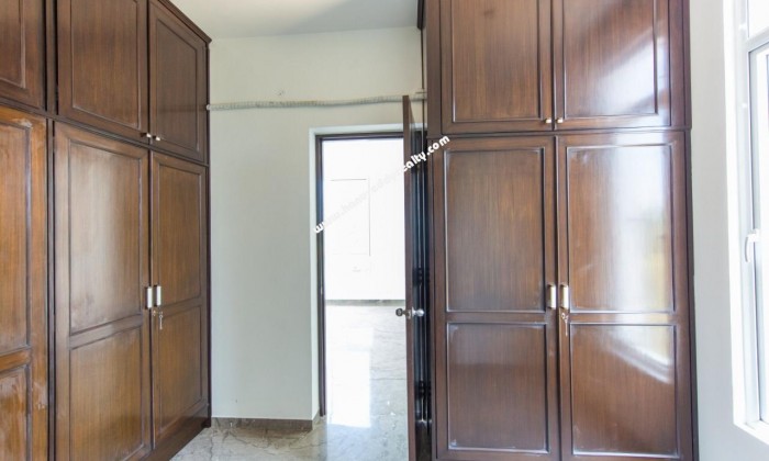  BHK Villa for Sale in Akkarai