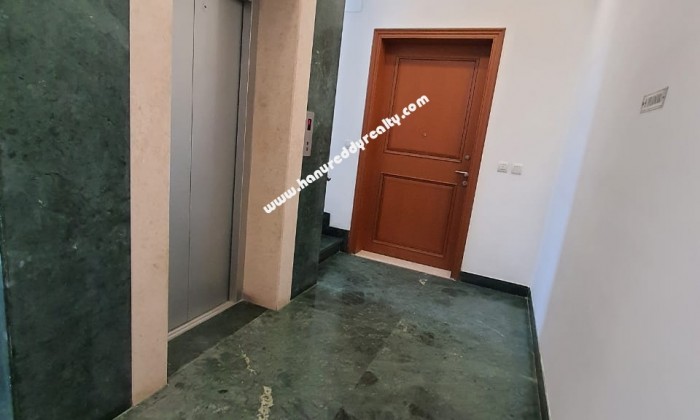 4 BHK Flat for Rent in Poes Garden