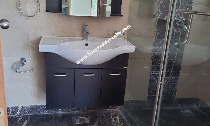 4 BHK Flat for Rent in Poes Garden