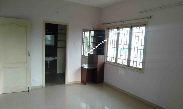 2 BHK Flat for Sale in Puliyakulam