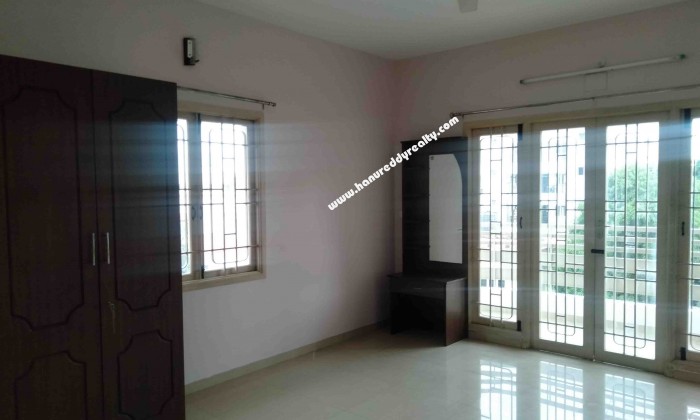 2 BHK Flat for Sale in Puliyakulam