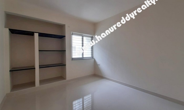 3 BHK Flat for Sale in Thalambur