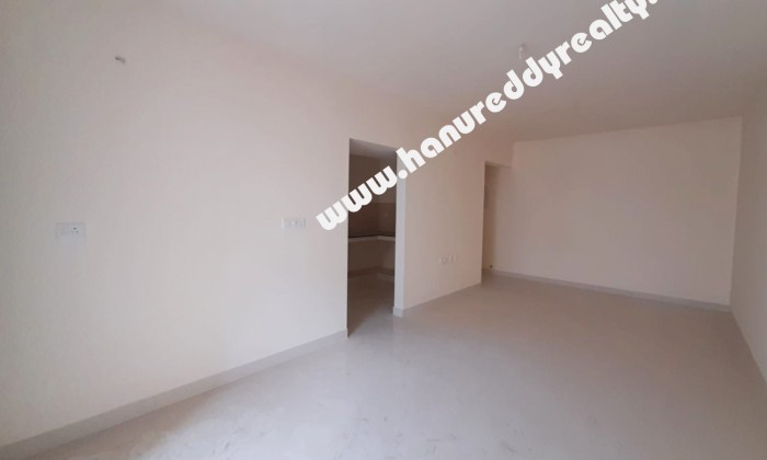 3 BHK Flat for Sale in Thalambur