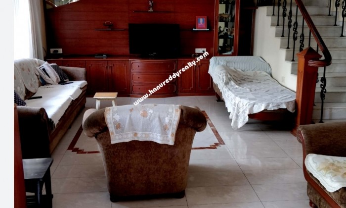 4 BHK Row House for Sale in Wanowarie