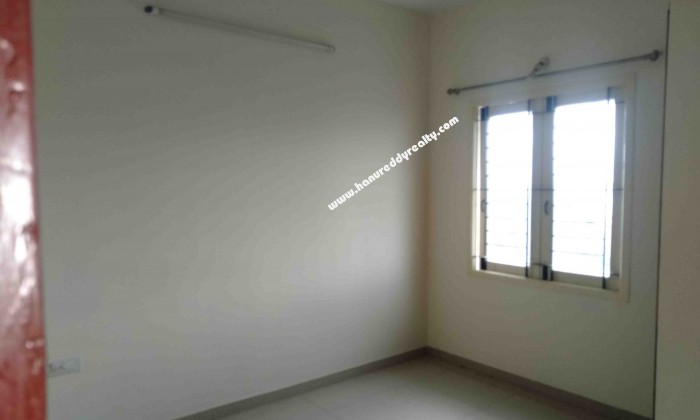 2 BHK Flat for Sale in Puliyakulam