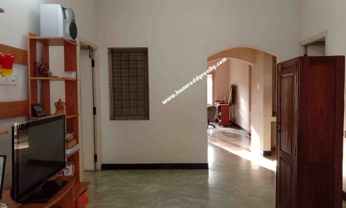 2 BHK Flat for Sale in R S Puram