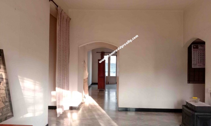 2 BHK Flat for Sale in R S Puram