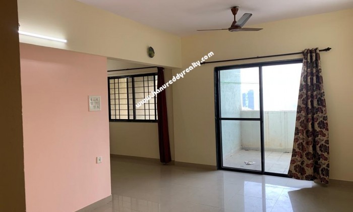 2 BHK Flat for Rent in Magarpatta