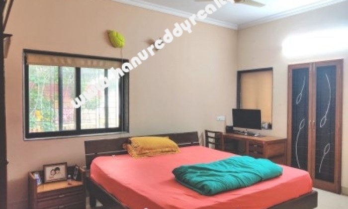 4 BHK Flat for Rent in Adyar