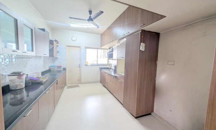 3 BHK Flat for Sale in Kotturpuram