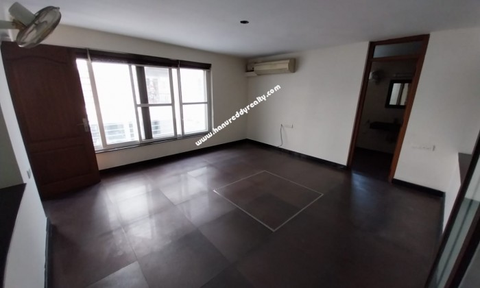 3 BHK Flat for Sale in Race Course