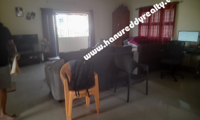 2 BHK Flat for Rent in Virugambakkam