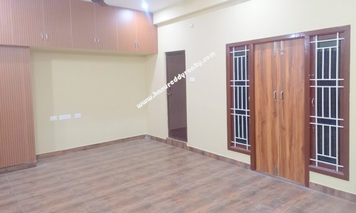 3 BHK Duplex House for Rent in Madambakkam