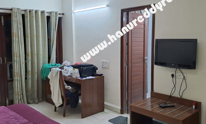 3 BHK Flat for Rent in Boat Club Road