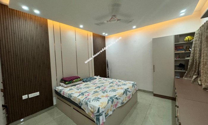 2 BHK Flat for Sale in Saligramam
