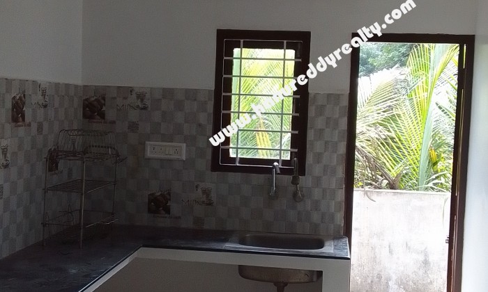4 BHK Villa for Rent in Muttukadu