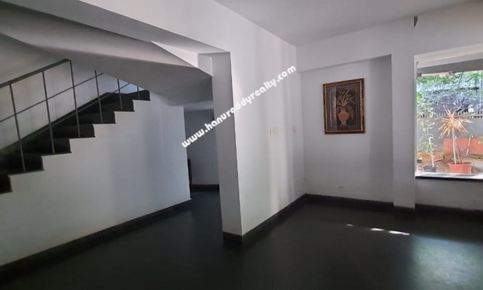 3 BHK Flat for Rent in Poes Garden