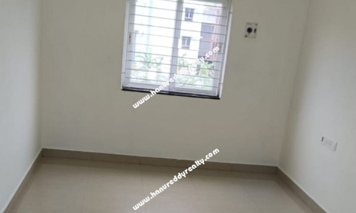 2 BHK Flat for Rent in Virugambakkam