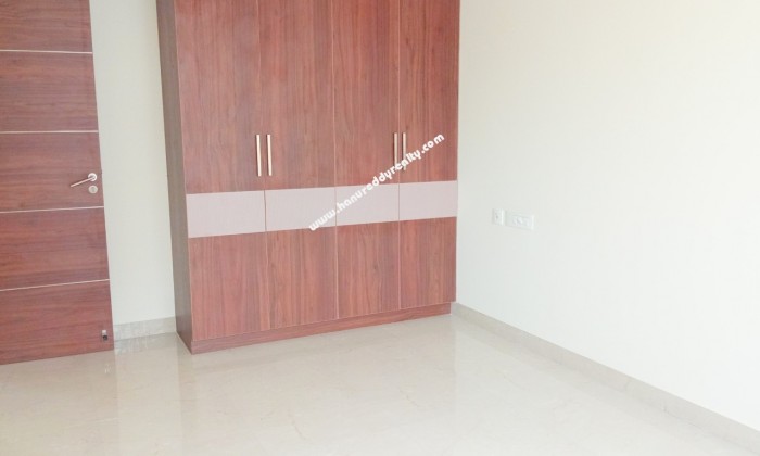 3 BHK Flat for Rent in Madipakkam