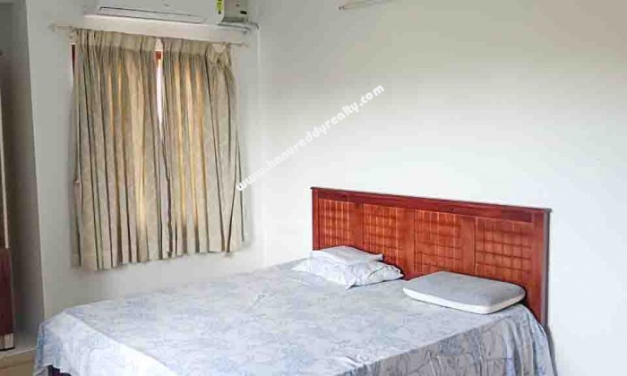 4 BHK Flat for Rent in Race Course