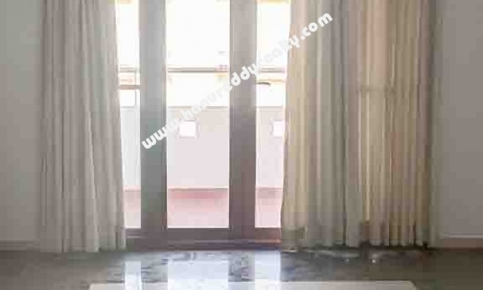 4 BHK Flat for Rent in Race Course