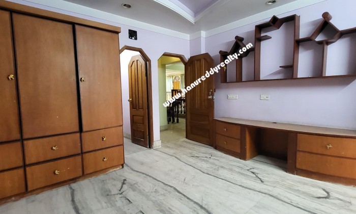 6 BHK Duplex House for Sale in B S Layout