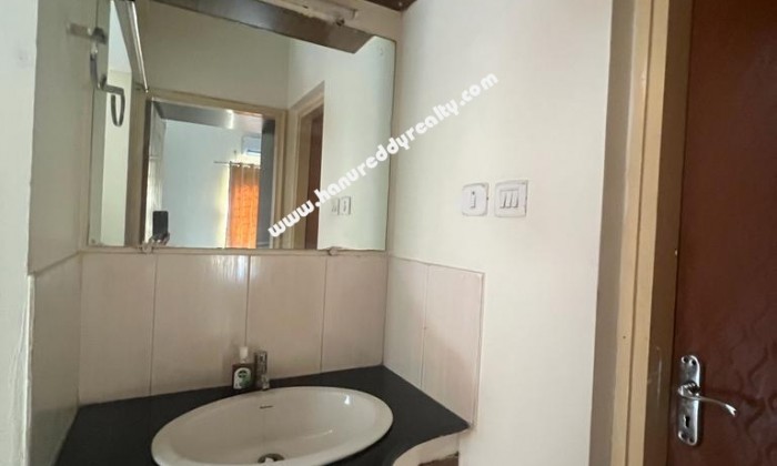 2 BHK Flat for Rent in Nanjundapuram