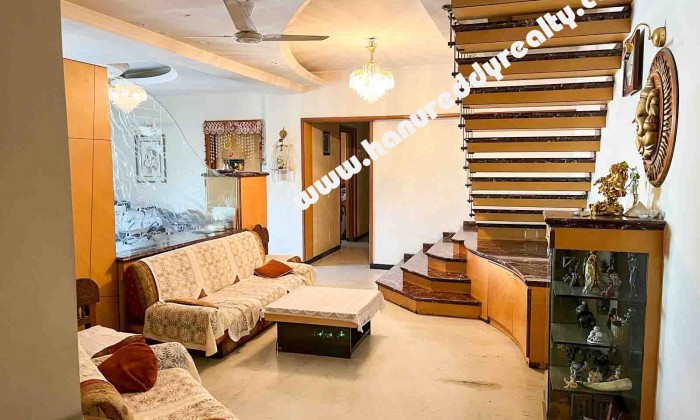 5 BHK Flat for Sale in R S Puram