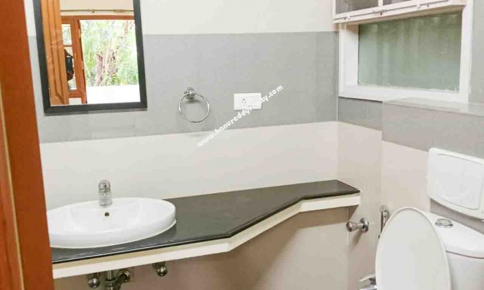 3 BHK Flat for Rent in Saibaba Colony