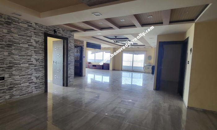 4 BHK Flat for Sale in CBM Compound