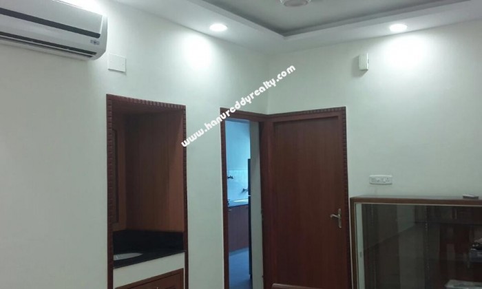 2 BHK Flat for Rent in Poes Garden
