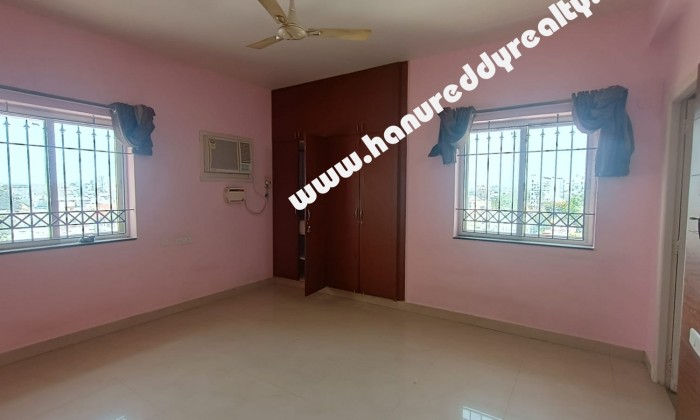 2 BHK Flat for Sale in Nungambakkam