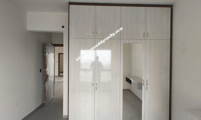 3 BHK Flat for Rent in Koyambedu