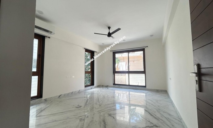 4 BHK Flat for Rent in Abiramapuram