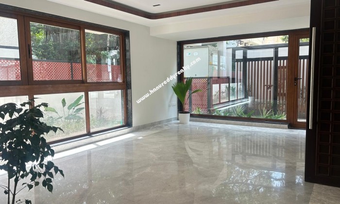 4 BHK Flat for Rent in Abiramapuram