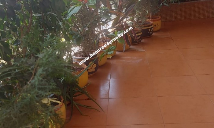 4 BHK Flat for Sale in Mohamad Wadi