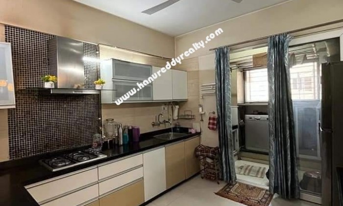 4 BHK Flat for Sale in Mohamad Wadi