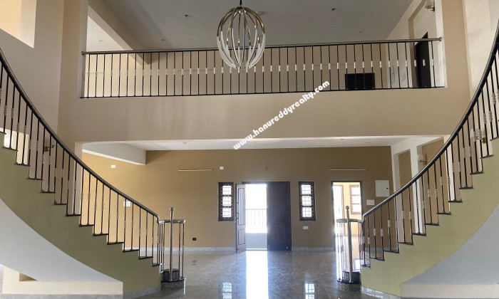 6 BHK Duplex House for Rent in Navalur