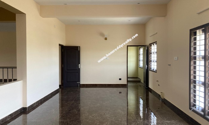 6 BHK Duplex House for Rent in Navalur