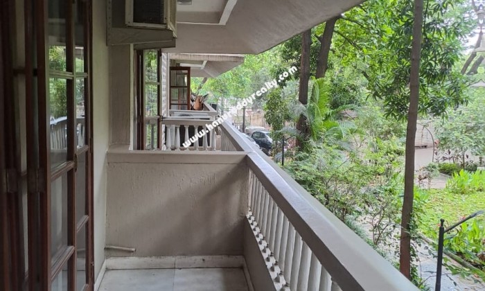 3 BHK Flat for Sale in Boat Club Road