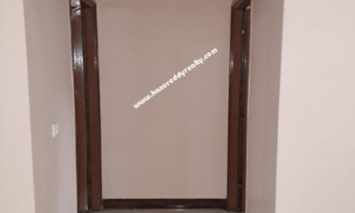 3 BHK Flat for Sale in Boat Club Road