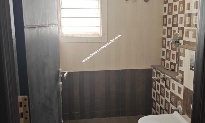 2 BHK Flat for Sale in Thiruvanmiyur