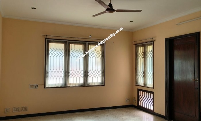 3 BHK Flat for Rent in Egmore