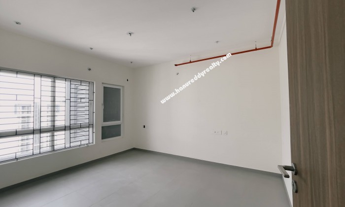 3 BHK Flat for Sale in Koyambedu