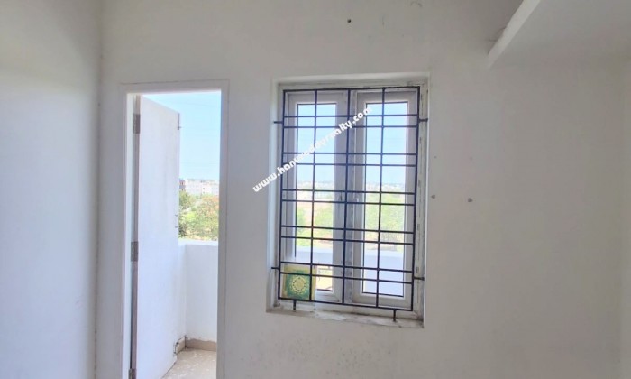 3 BHK Flat for Sale in Potheri