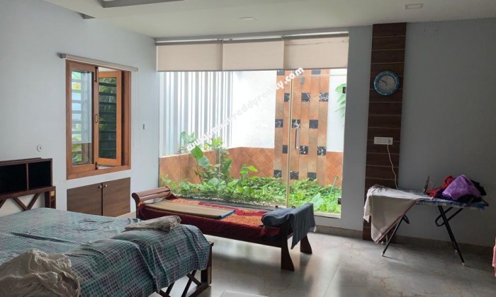 6 BHK Independent House for Sale in Akkarai