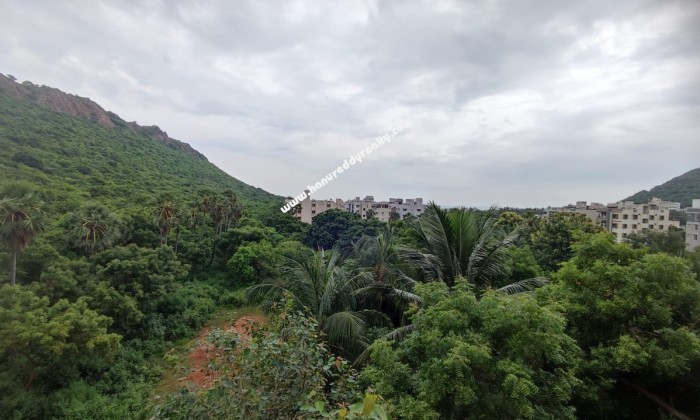 3 BHK Flat for Sale in Visalakshi Nagar