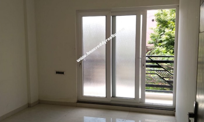 2 BHK Flat for Sale in Ponniammanmedu