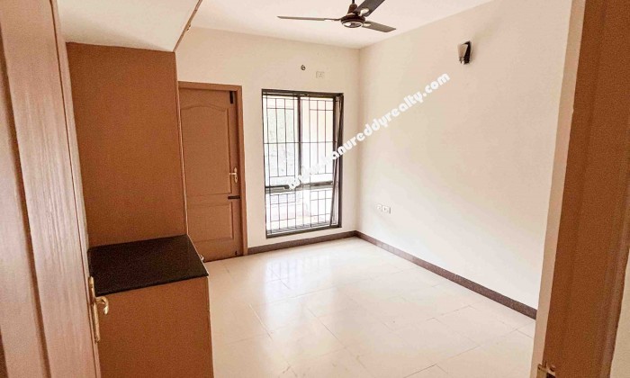 4 BHK Duplex Flat for Sale in Puliyakulam