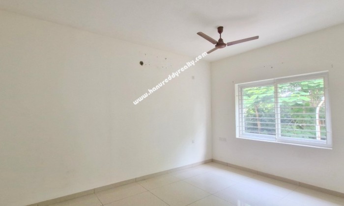 4 BHK Villa for Sale in Navalur